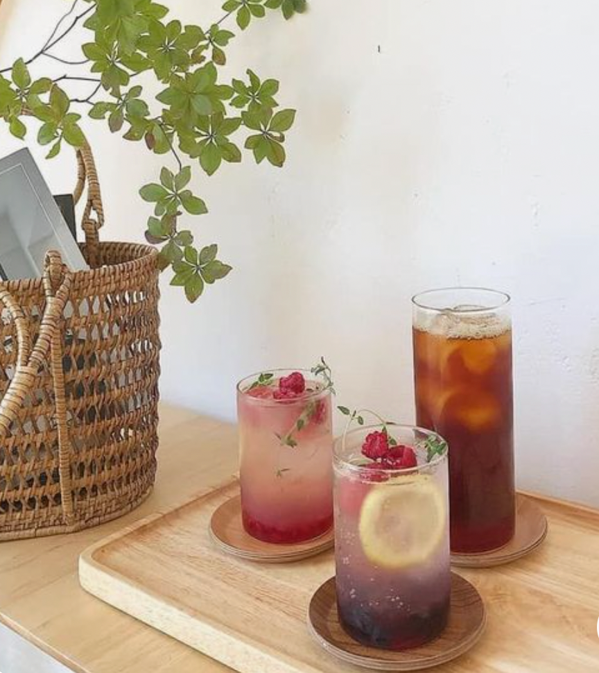 Sip Your Way Through Summer with Adorable Drinks in Our Glass Cups and Ceramic Mugs!